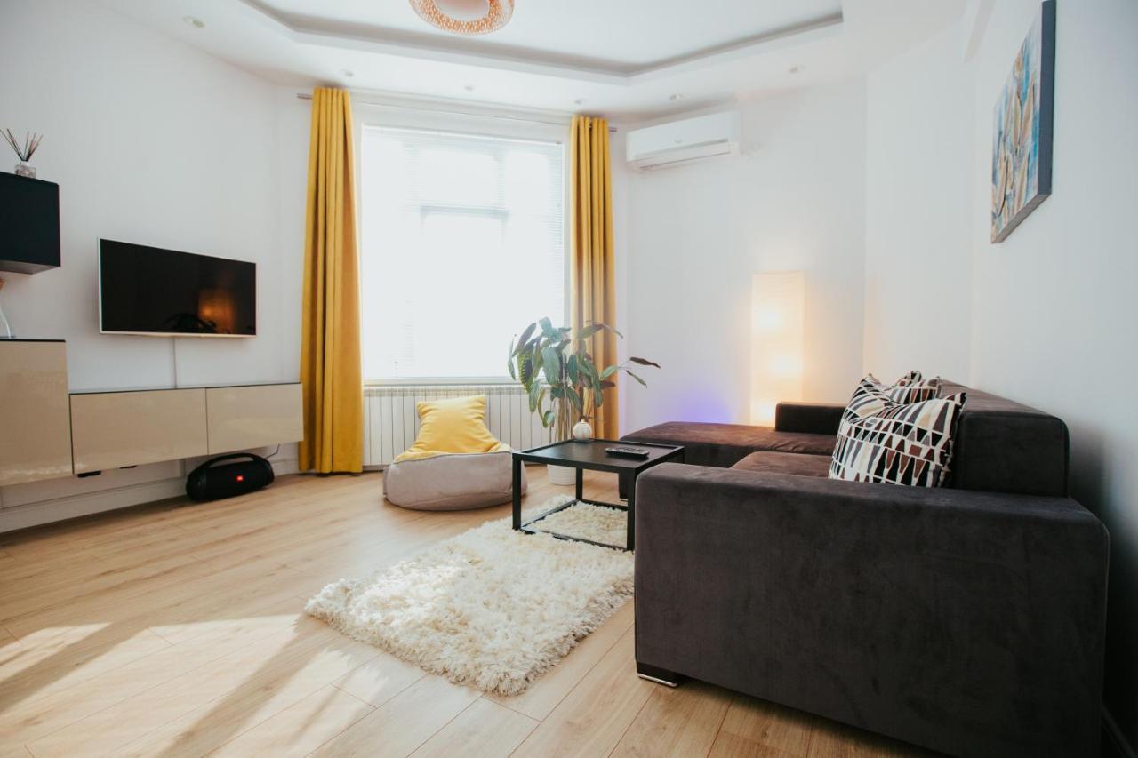 Color Apartments Corneliu Coposu 1A Street Bukurešť Exteriér fotografie