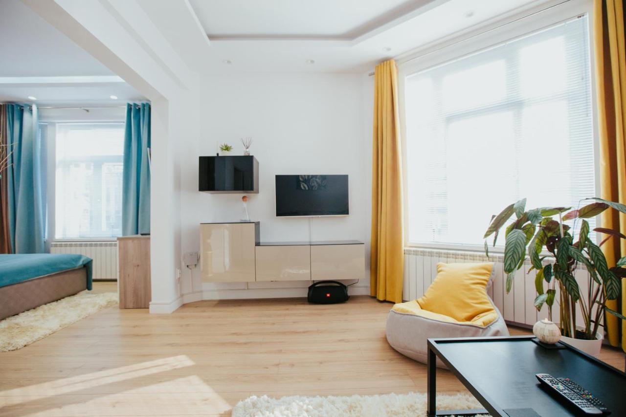 Color Apartments Corneliu Coposu 1A Street Bukurešť Exteriér fotografie